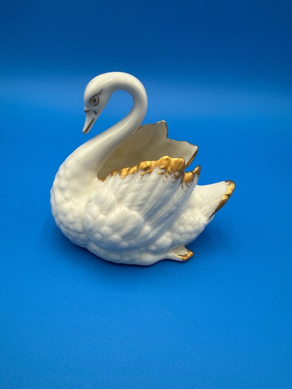 Vintage Lenox Swan Porcelain Trinkey Dish 24K Gold Trim USA Wedding Cake Candy N